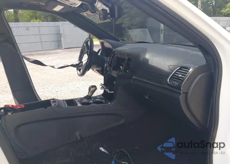 2021 Jeep Grand Cherokee Laredo from USA, damaged, VIN 1C4RJFAG2MC549433